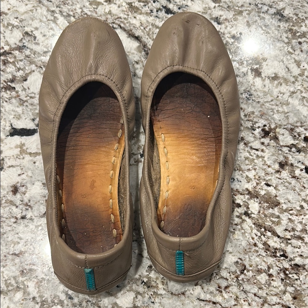 Tieks Tan Leather Flats Slip-On Design